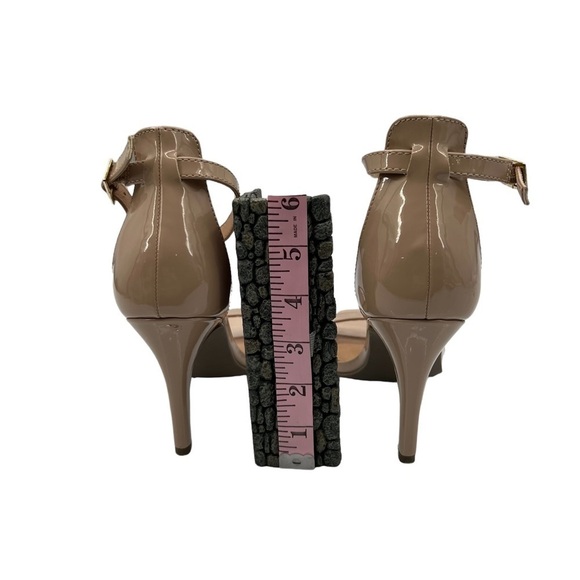 Material Girl Tan Patent Blaire Square Toe Ankle Strap Heels Size 8 Women's - Picture 7 of 9